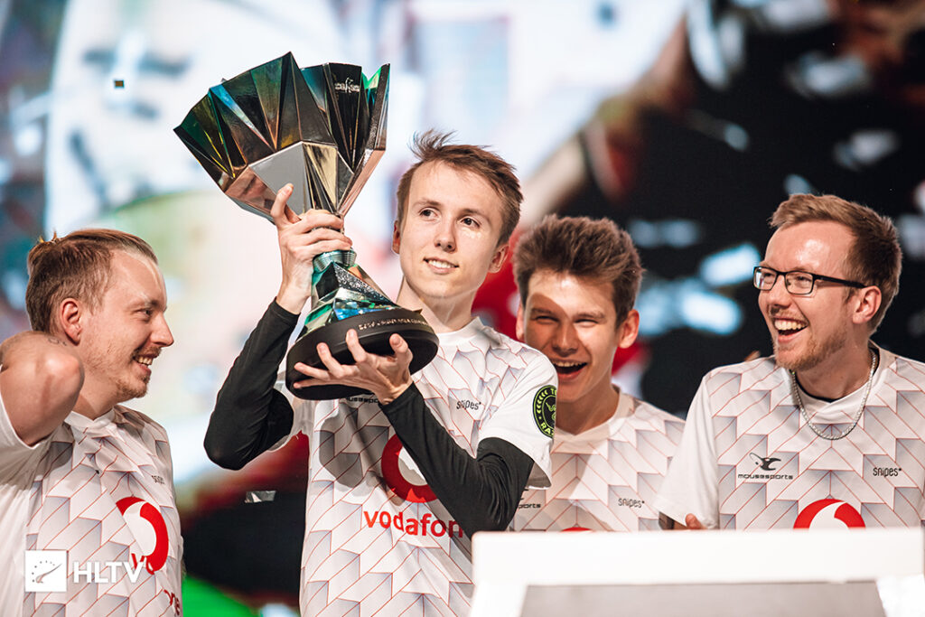 5年转瞬即逝，ropz 离队发表长文告别MOUZ 
