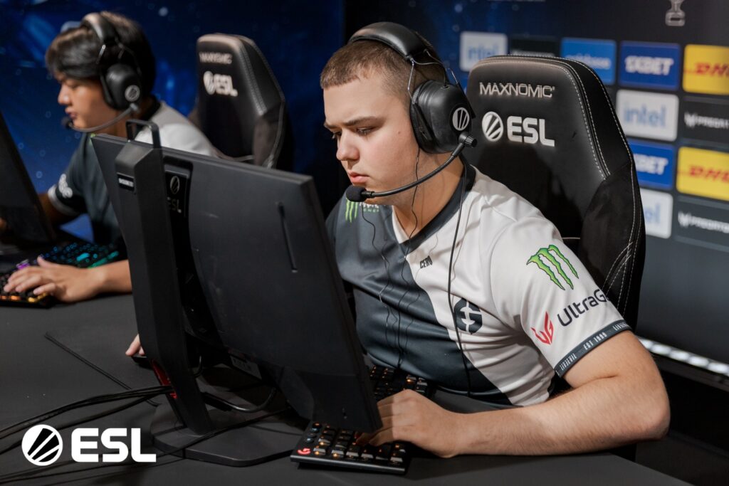 CSGO BLAST小组赛回顾,你觉得这些队伍的表现如何?