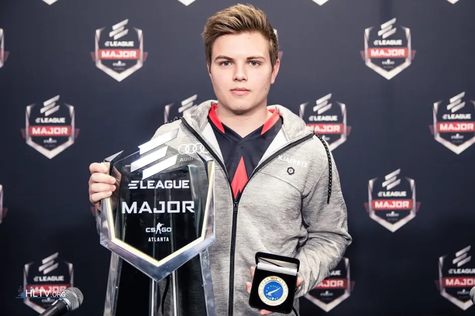 【CSGO】盘点一下历史上最年轻的5位Major冠军,b1t第三