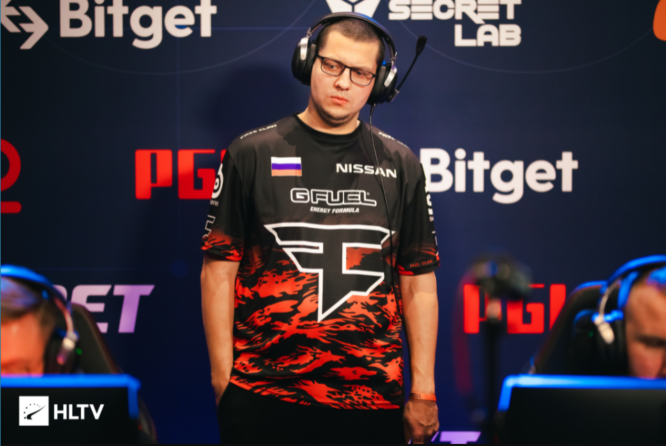 FaZe分析师:如果不是因为替补扣分,拿下第一也不是问题