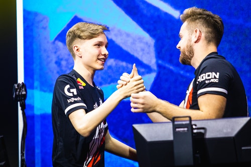 【CSGO】 m0NESY 改国籍 ?哥哥发声:假消息!
