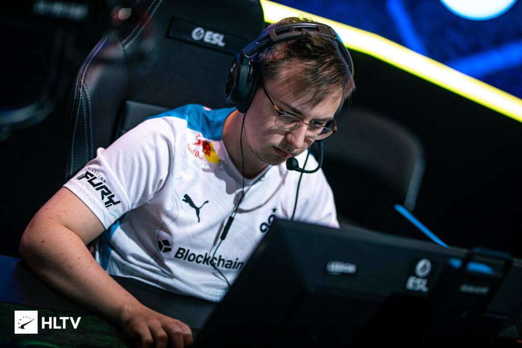 Ax1Le:RMR比预想困难,正在加紧备战Major
