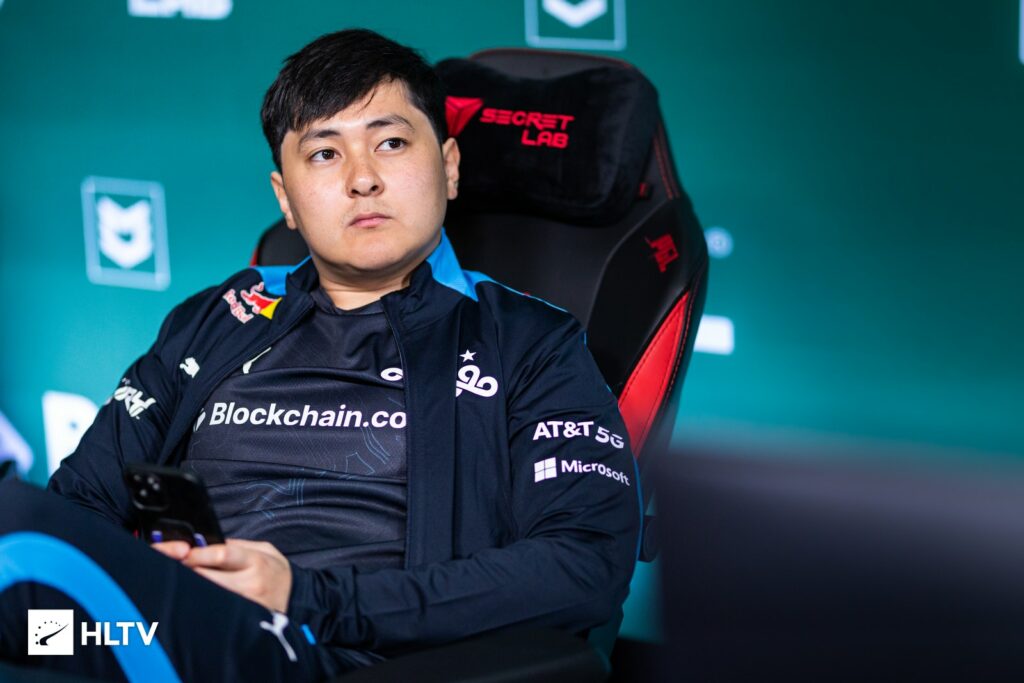 C9选手HObbit:教练Groove就跟大家的老父亲一样