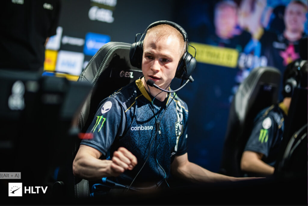 ELIGE 评价YEKINDAR 比赛解读能力就跟2k一样强