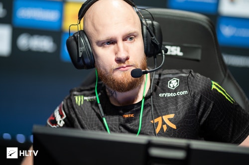 CSGO 某职业哥遭OW封禁,V社回应换个账号参赛